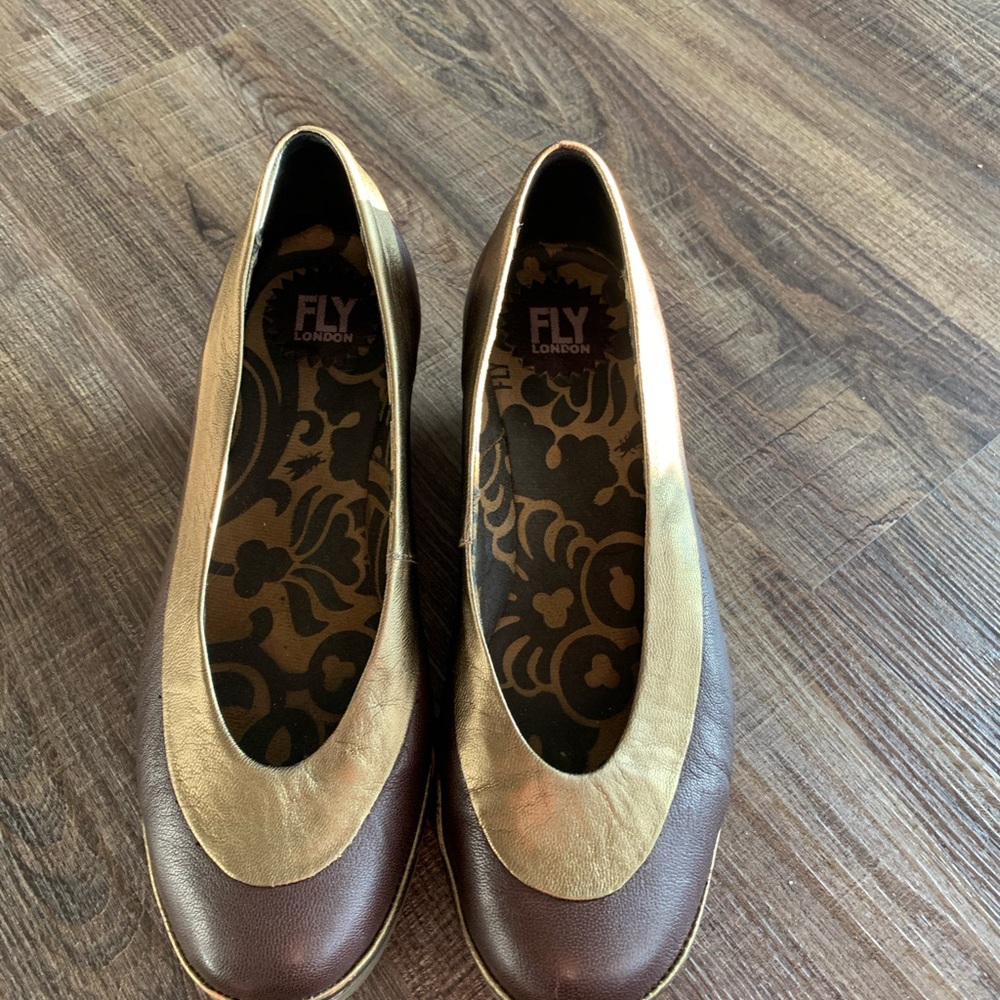 Fly London wedges women’s size 9